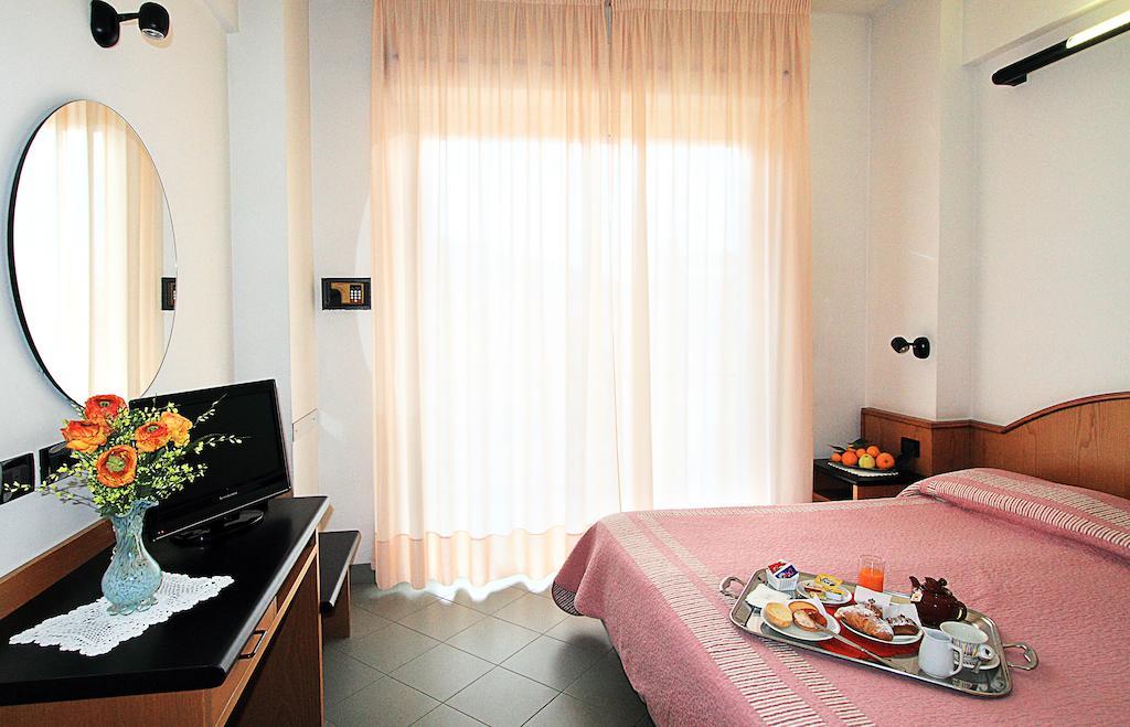 Adler 3* Alassio